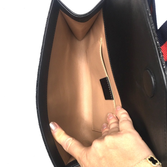 Authentic Gucci black clutch crossbody bag - Picture 9 of 15